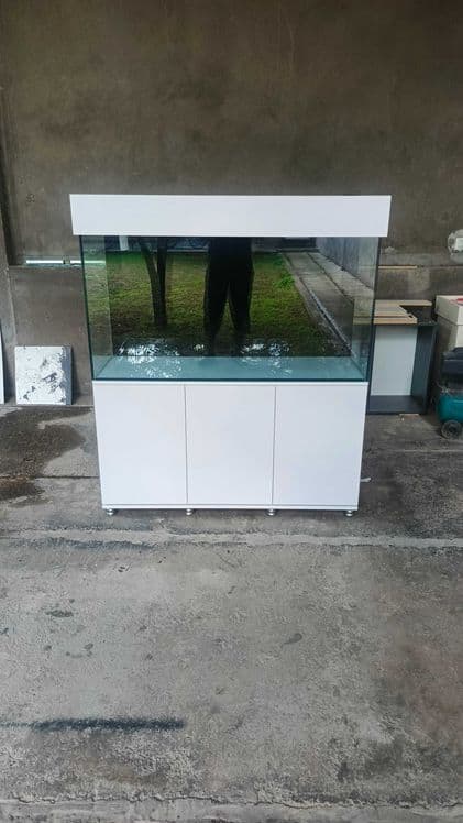 Akvarium bizda arzon. 300L — 3