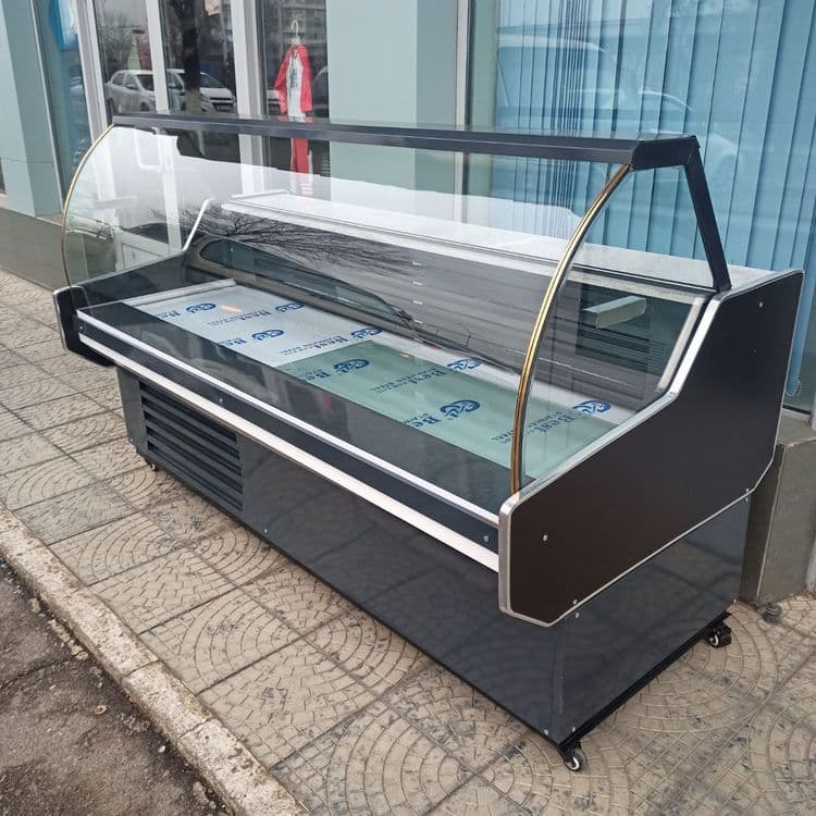 Акция !!! Продаются витринние холодильники. — 2