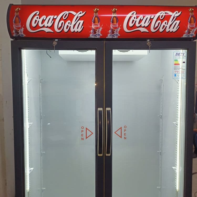 СКИДКА !!! Продаются витринные холодильник. — 1
