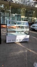 Витрина холодильная vitrina xolodilnik tort desert uchun