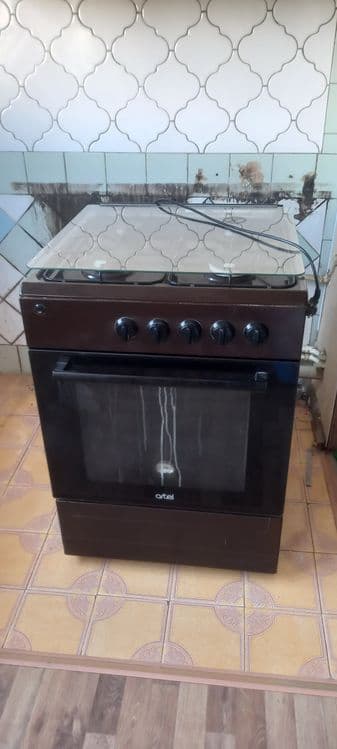 Срочно продам газ плиту  Артел — 3