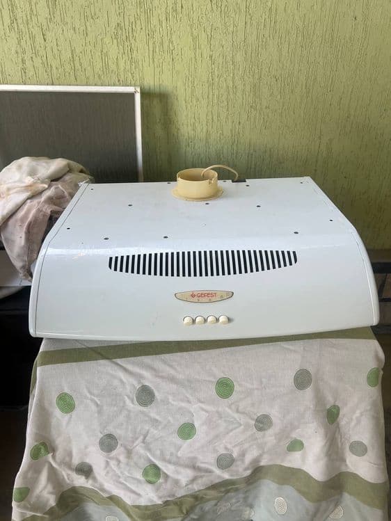 Срочно продаётся газовая плита с витежкой — 1