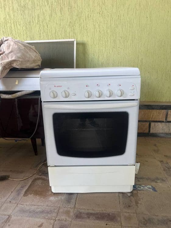 Срочно продаётся газовая плита с витежкой — 5