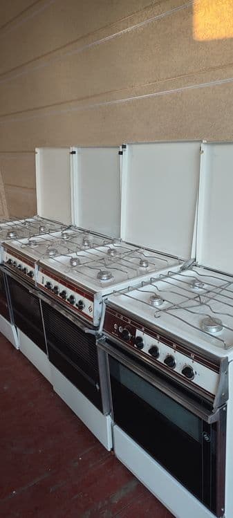 Gaz plita sotiladi — 2