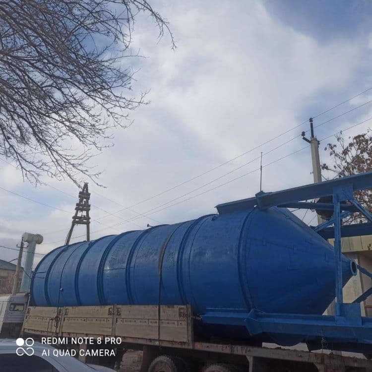 Sment bunker 100 kublik sotiladi narxini oziro utib beramiz xolati zur — 2