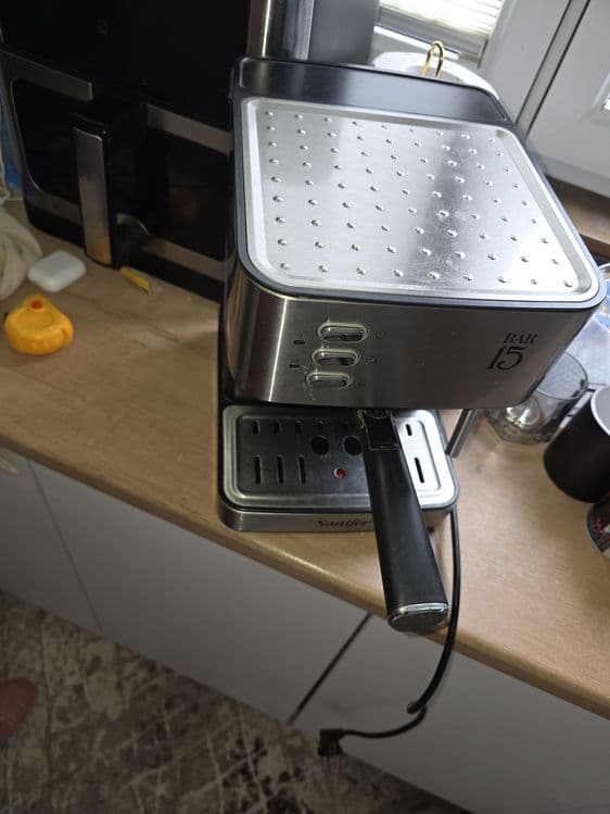 Продам кофемашинку Sonifer модель  SF-3535 капельная. — 2