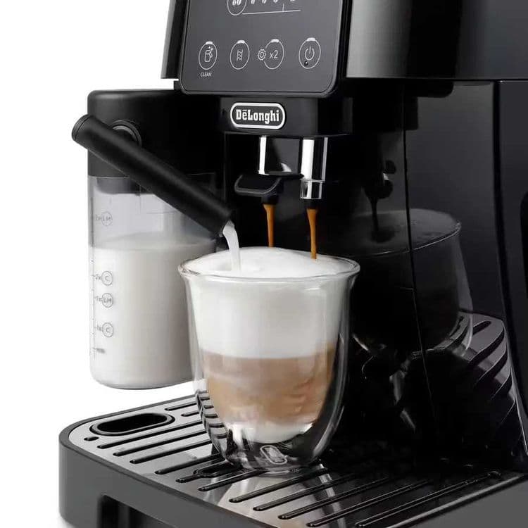 Кофемашина от DeLonghi товарь всё афитцалная гарантия ест +доставка — 2