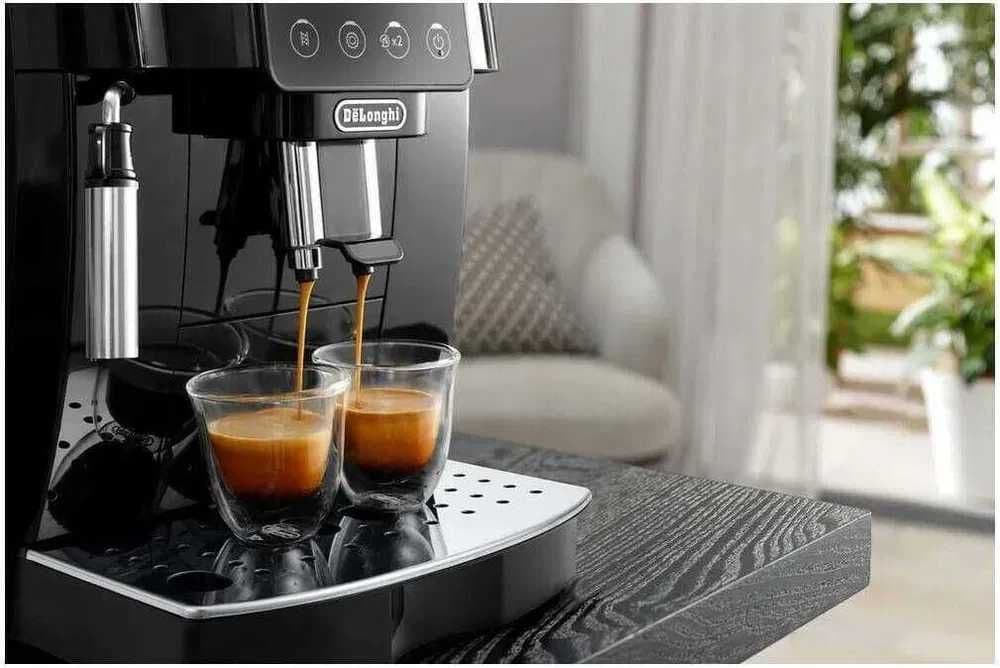 Кофемашина от DeLonghi товарь всё афитцалная гарантия ест +доставка — 4