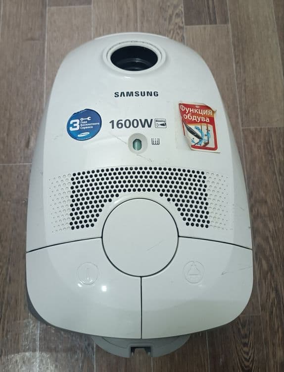 Продается пылесос Samsung 1600w
