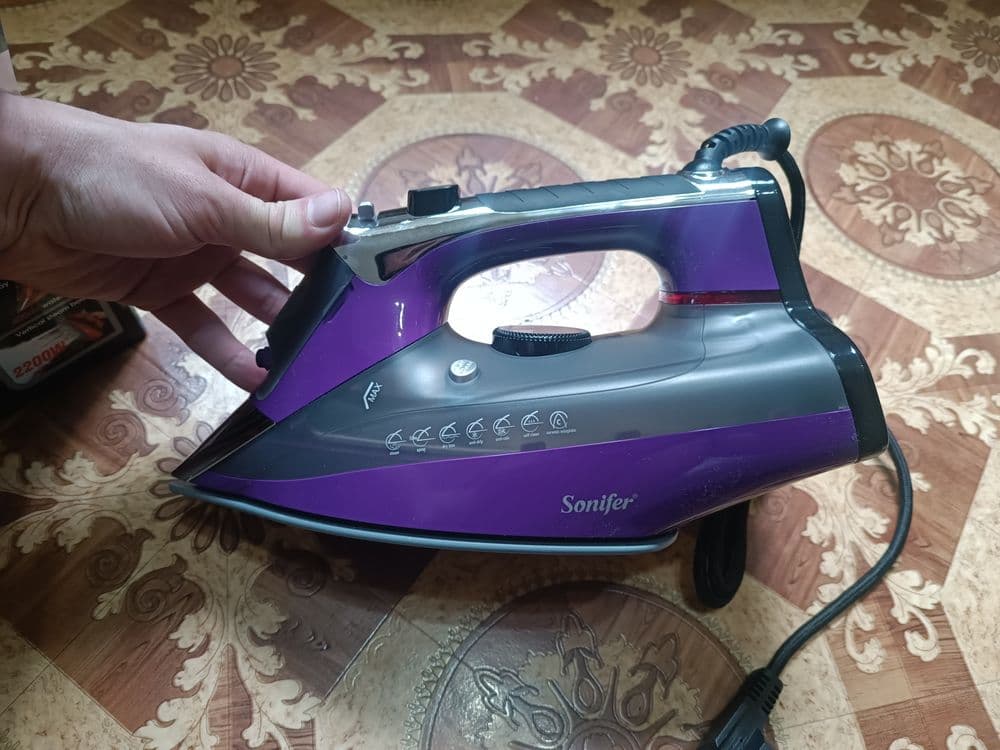 Паровой утюг Sonifer SF-9088 — 2