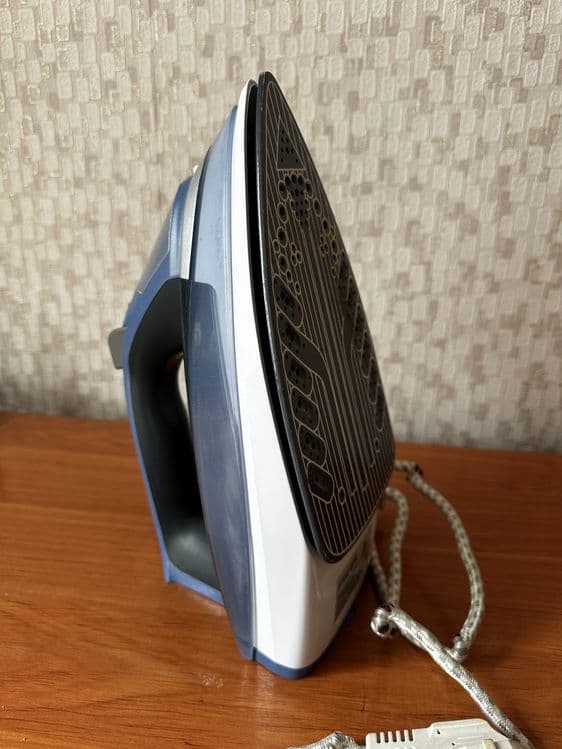 Паровой утюг Philips — 4