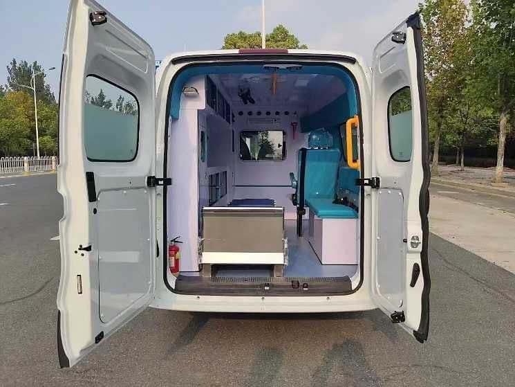 Электрическая машина скорой помощи Maxus V1 Ambulance/ пробег 385 км — 5