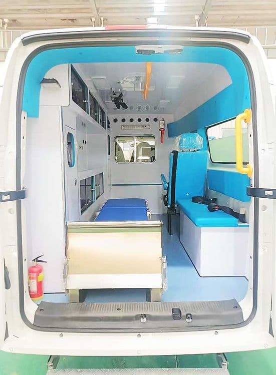 Электрическая машина скорой помощи Maxus V1 Ambulance/ пробег 385 км — 6