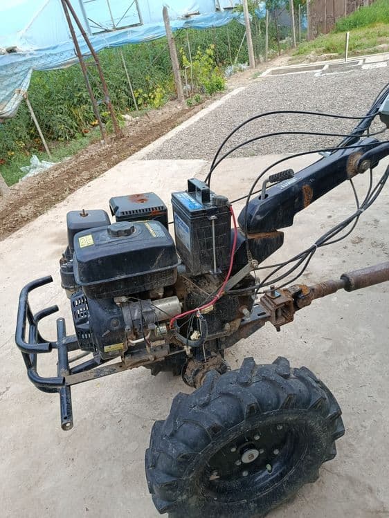 Moto kultivator 17 ot kuchli benzin