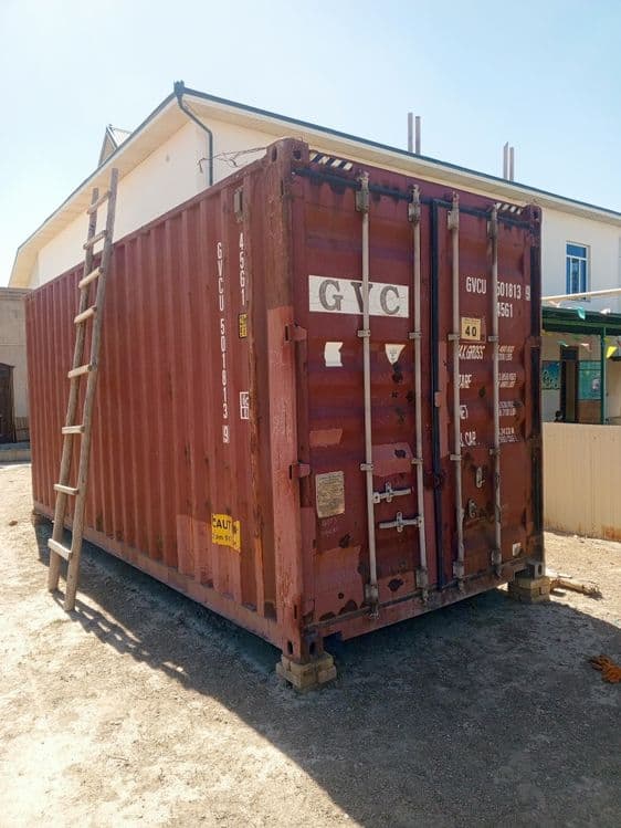 Kantener sotiladi holati zoʻr 6metr balandligi 2.90 narxi 900$ — 2