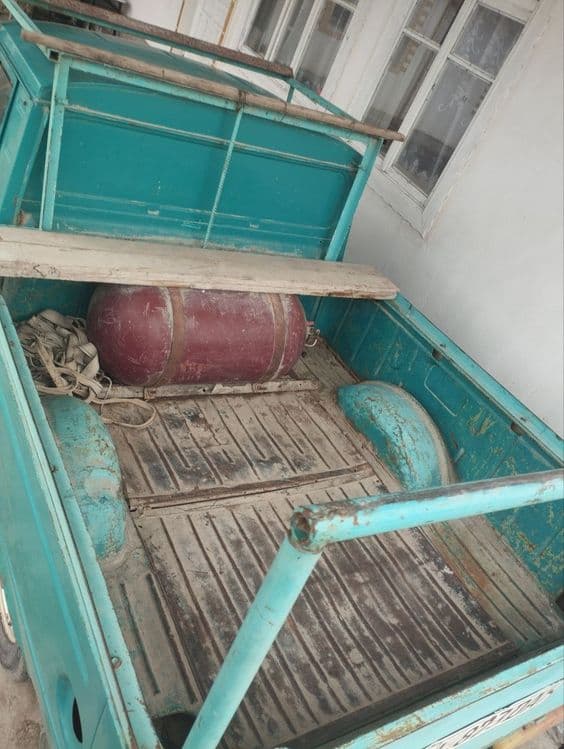 Yengil yuk tashuvchi yengil  moshina srochno sotiladi pul zarur — 2