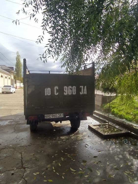 Uaz 3303  yuk bortli   yili 1990  dokumentlari joyida Gaz metan  3ta — 2