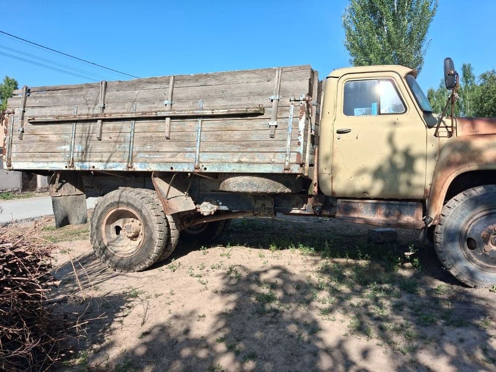 Грузовая автомоболь ГАЗ 53 — 1