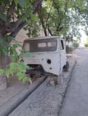 Уаз 3303  kuzov bortli... ishlab chiqarilgan yili: 1990  zapchasi bor