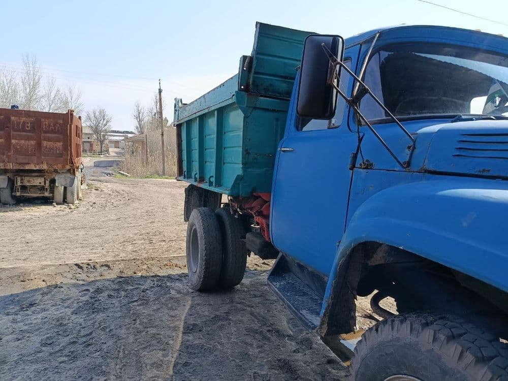 Zil Samosval sotiladi яил 1976 — 5