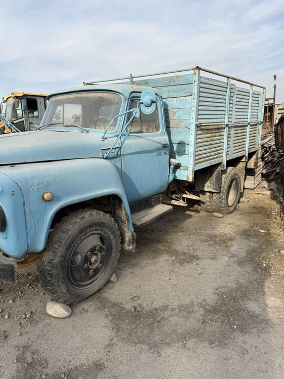 Gaz 52-05 sotiladi 1987 yil dakumenti bor Dakumenti bilan sotiladi — 1