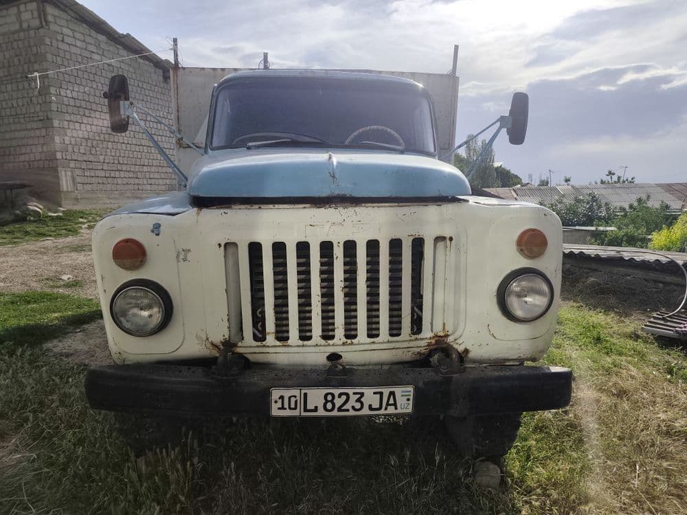 Gaz 53 sotiladi tez — 2