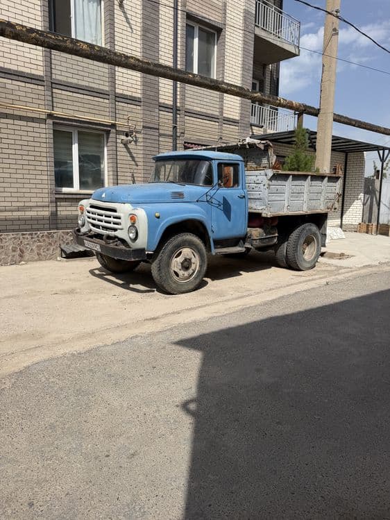 Зил сотилади 1986 йил — 1