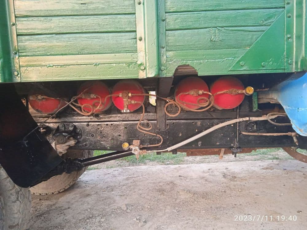 ЗИЛ бортовой сотилади — 5