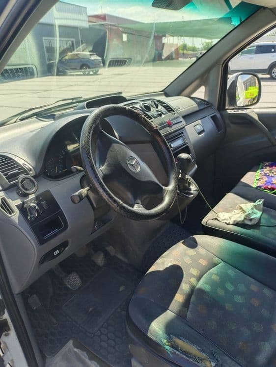 Mercedes Benz Vito — 3