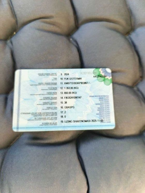 LABO 2024 metan gaz furgon 69 000 probeg — 3