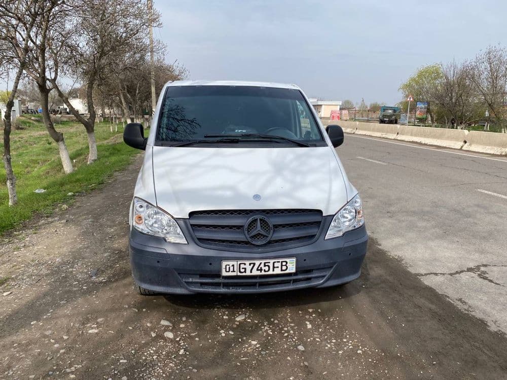 Mersedes mens vito — 1