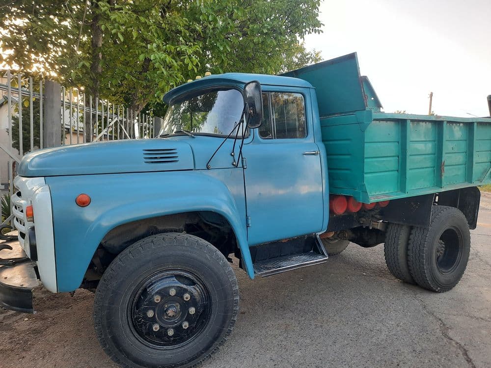 Zil  samosval 1990 yil — 4