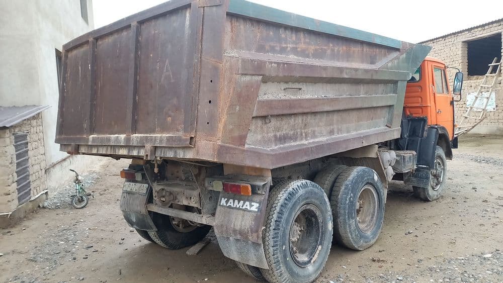 Kamaz sotiladi. Hamma joyi yaxshi. — 2