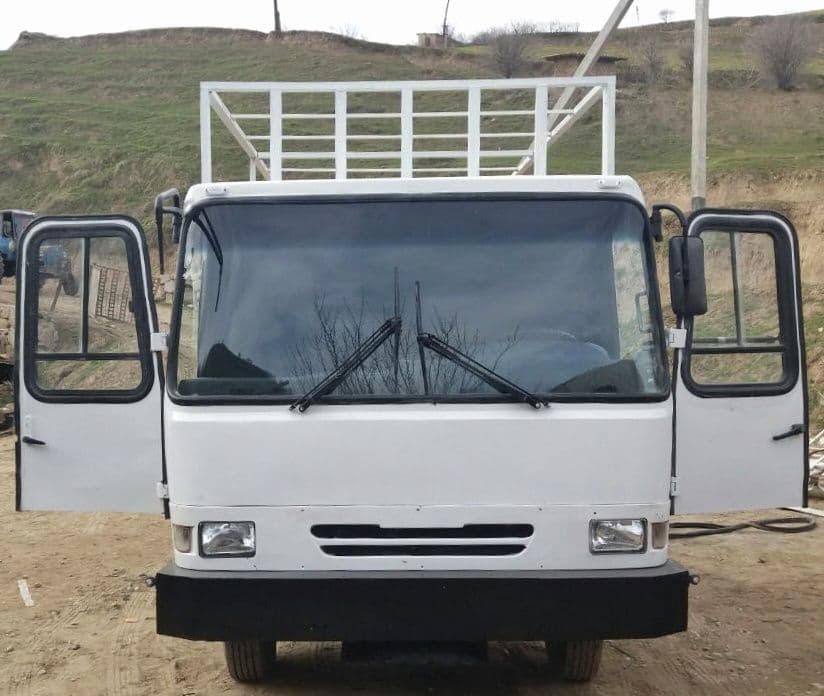 Isuzu tentovka 2003-yil barteram bor — 1