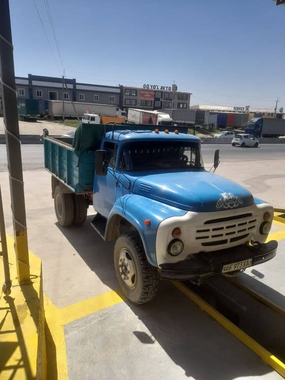 Zil 130 samosval — 2