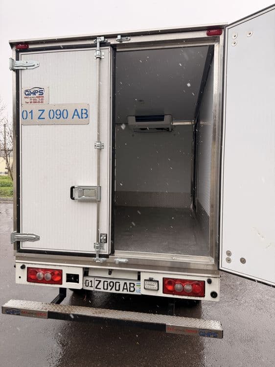 Assalomu alekum Shinarey t 30 tozza 2023 yil 72000 yurgan Refrijator — 5