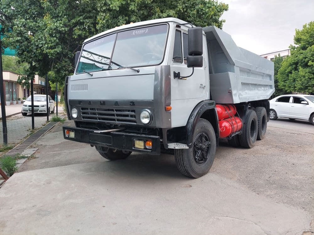 KAMAZ Gaz da,,,fhg — 2
