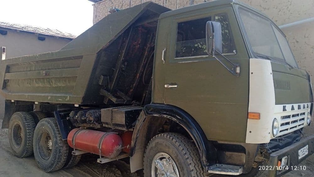 Kamaz sotiladi srochni gaz bor yil 1982  kelishamiz — 1