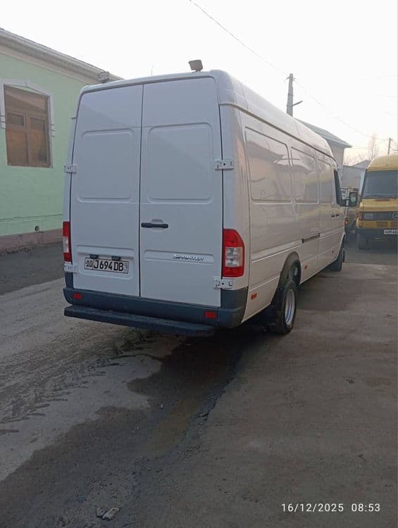 Mersedes Benz Sprinter — 4