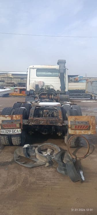 Тягач SHAC дизель сотилади — 2