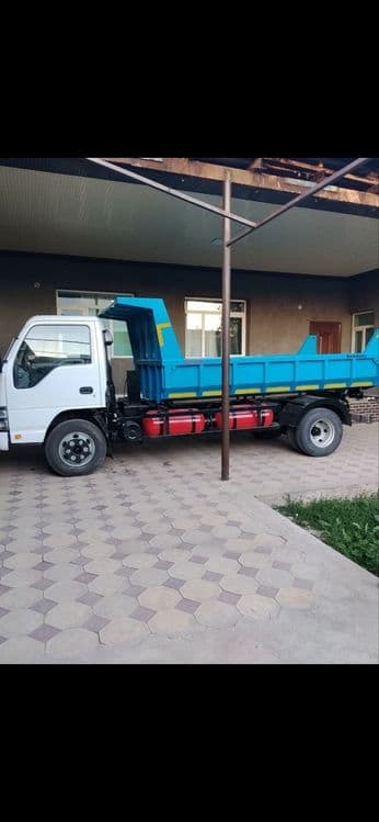 Isuzu samasval sotiladi