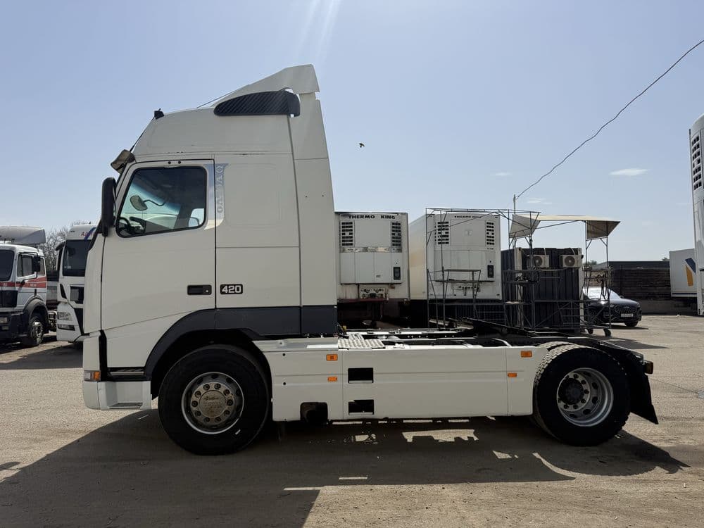 Volvo fh12 SCHMITZ Ref Sotiladi — 3