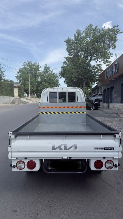 Kia Bongo III EV 2022 — 3