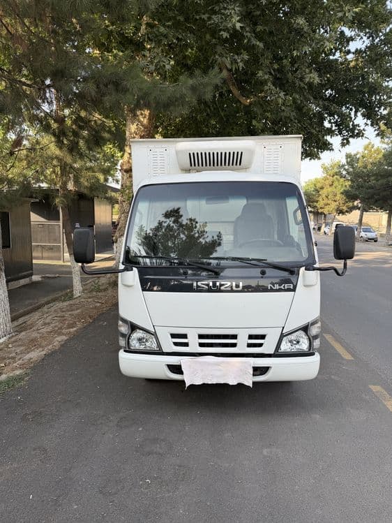 ISUZU NKR55E2 Рефрежератор — 3