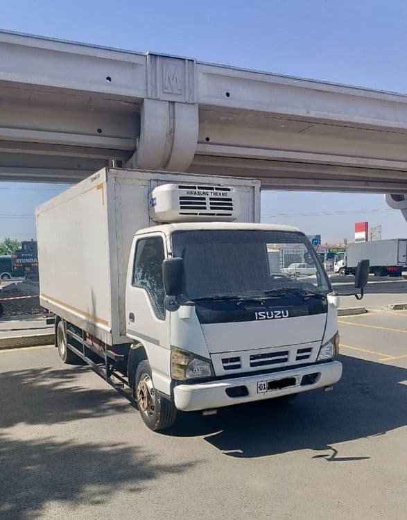 Isuzu 5 tonna ref — 1