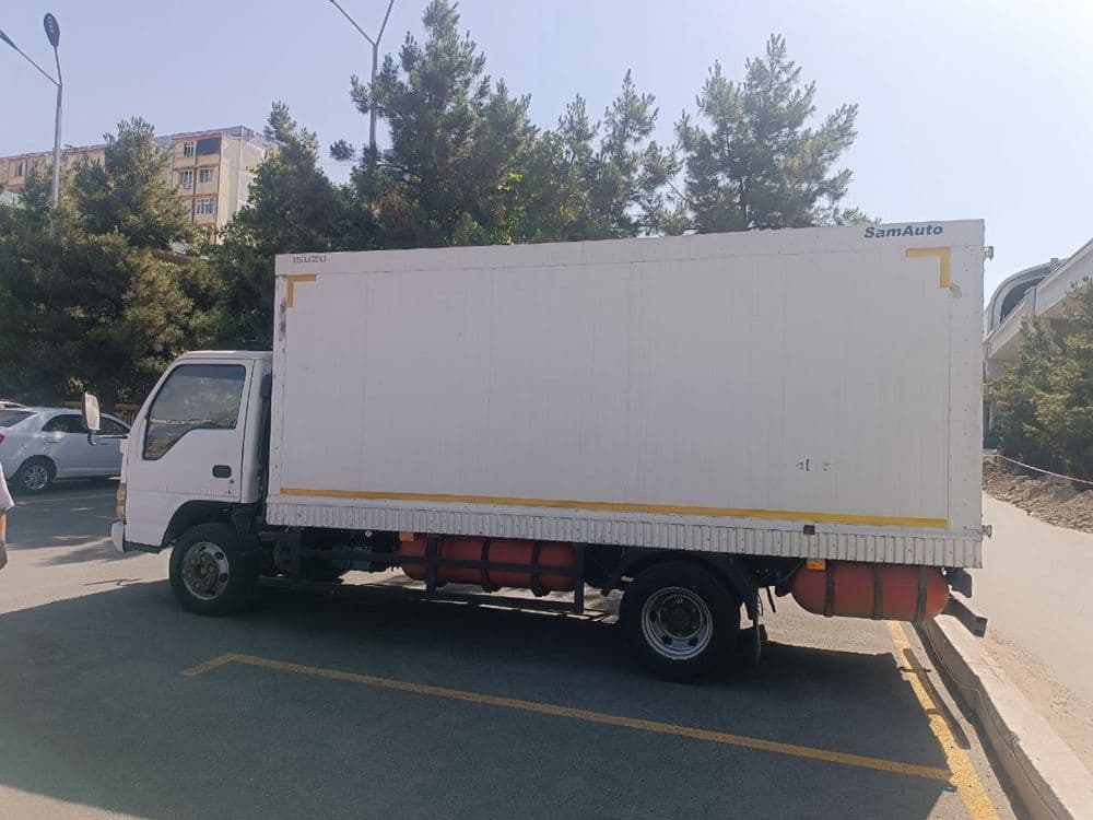 Isuzu 5 tonna ref — 3