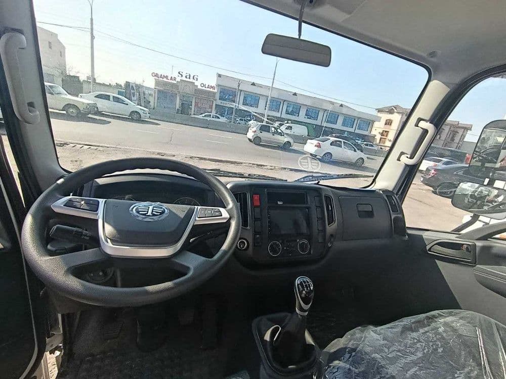 VR bortovoy..Бортли FAW Tiger VR  (бензин) — 7
