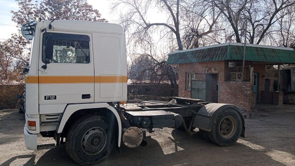 Вольво сотилади комплект и прицеп подушка нахт — 7
