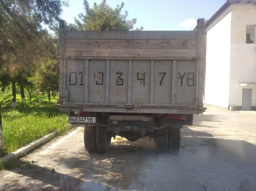 ЗИЛ 3-та  самосвал зор холатда — 2