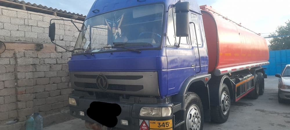 Dongfeng benzavoz — 1